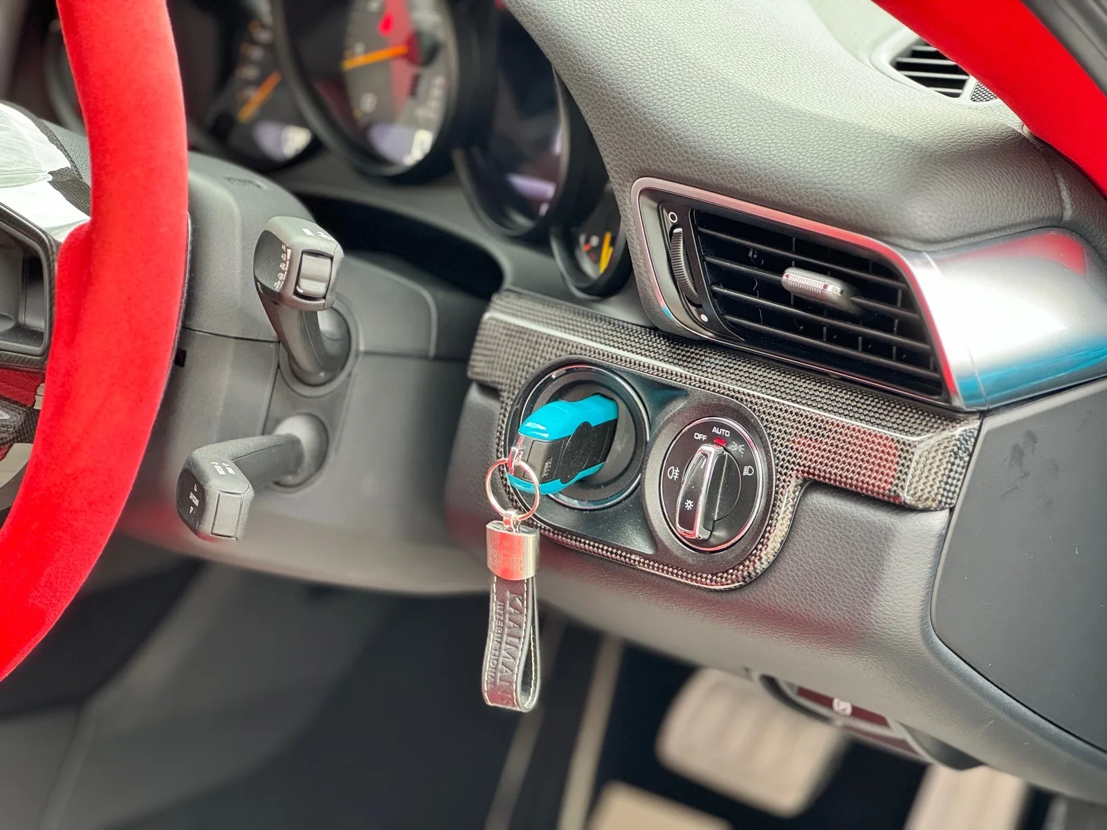 2018 Porsche 911 GT2 RS Weissach, 21/30