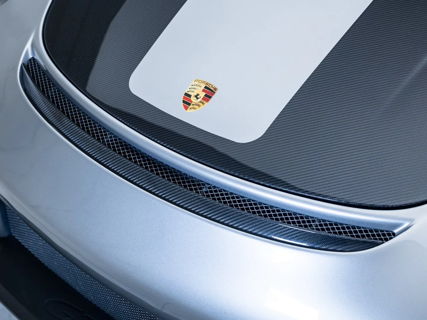 2018 Porsche 911 GT2 RS Weissach, 9/30