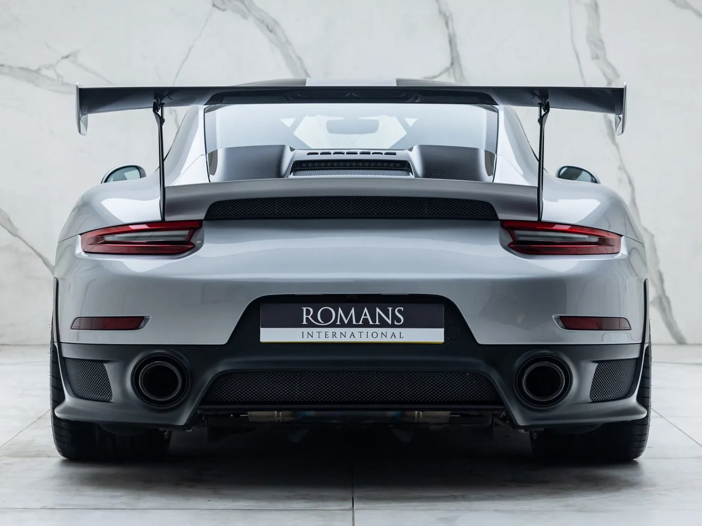 2018 Porsche 911 GT2 RS Weissach, 26/30