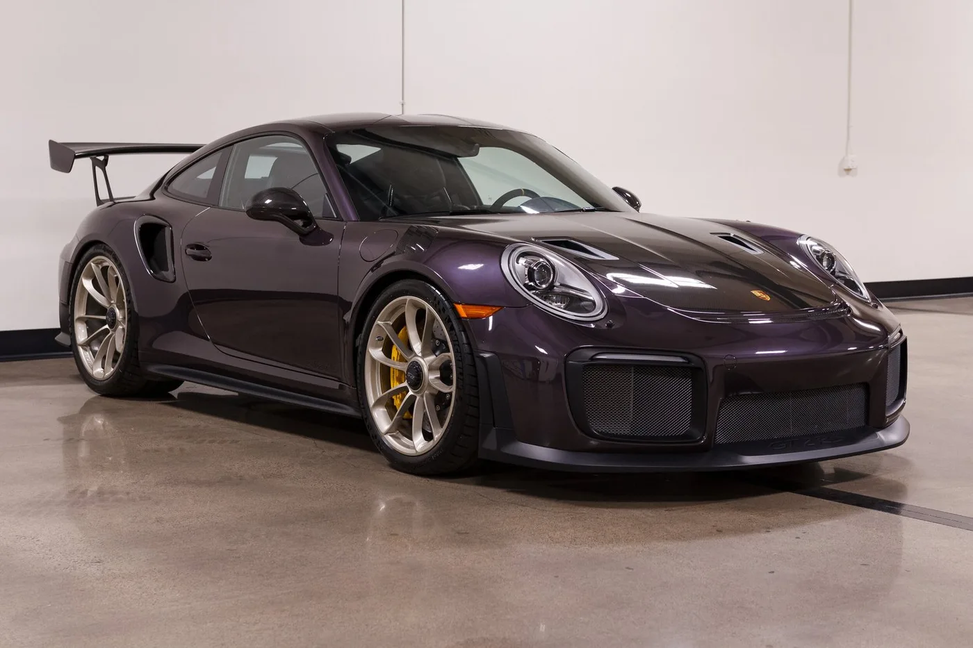 2018 Porsche 911 GT2 RS verkauft von einem Fachhändler in Costa Mesa, Vereinigte Staaten, Foto 2 von 15