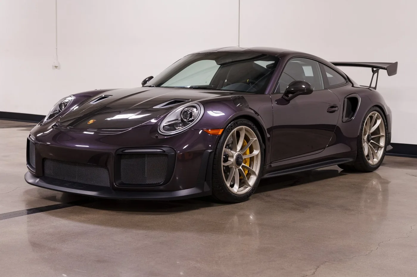 2018 Porsche 911 GT2 RS verkauft von einem Fachhändler in Costa Mesa, Vereinigte Staaten, Foto 4 von 15