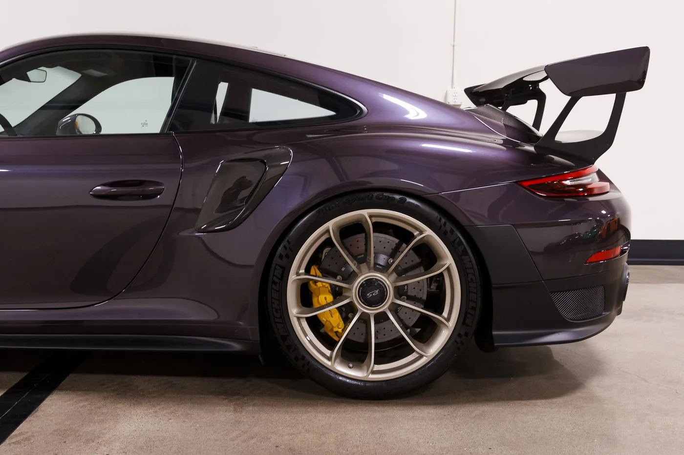 2018 Porsche 911 GT2 RS verkauft von einem Fachhändler in Costa Mesa, Vereinigte Staaten, Foto 15 von 15