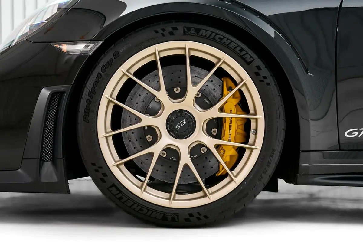 2018 Porsche 911 GT2 RS Weissach, 7/10