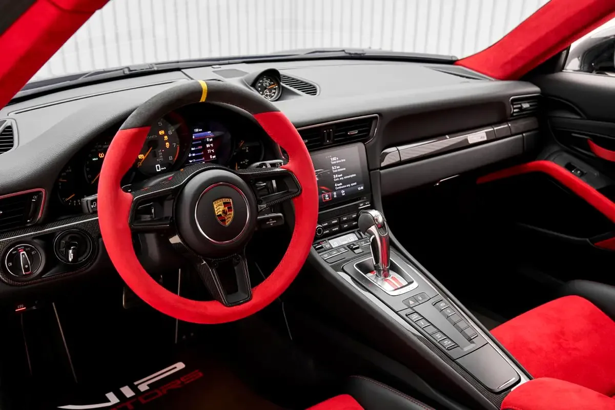 2018 Porsche 911 GT2 RS Weissach, 8/10