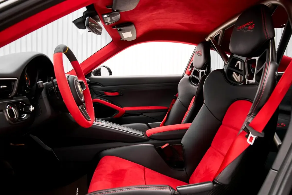 2018 Porsche 911 GT2 RS Weissach, 10/10