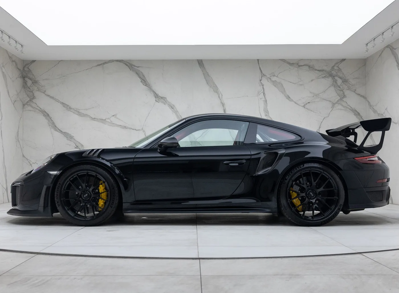 2018 Porsche 911 GT2 RS Weissach package offered by a specialist dealer in Banstead, United Kingdom, photo 5 of 15