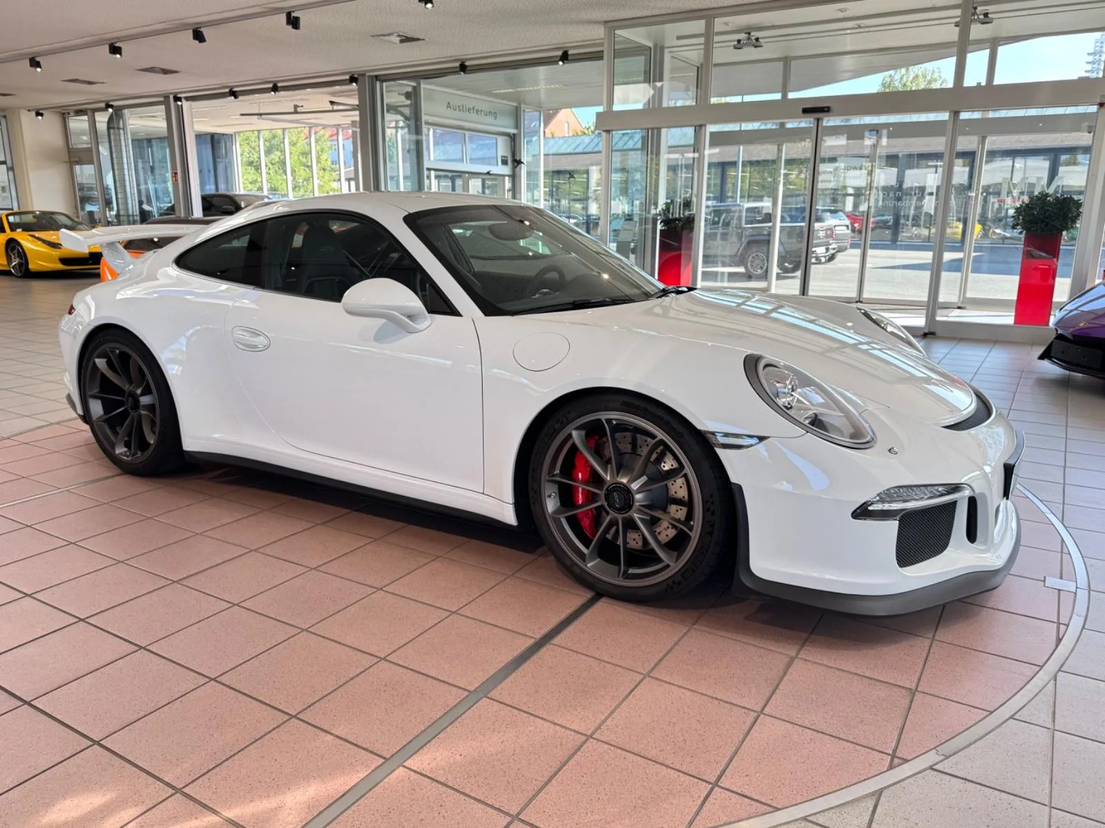 2018 Porsche 911 GT3, 2/27