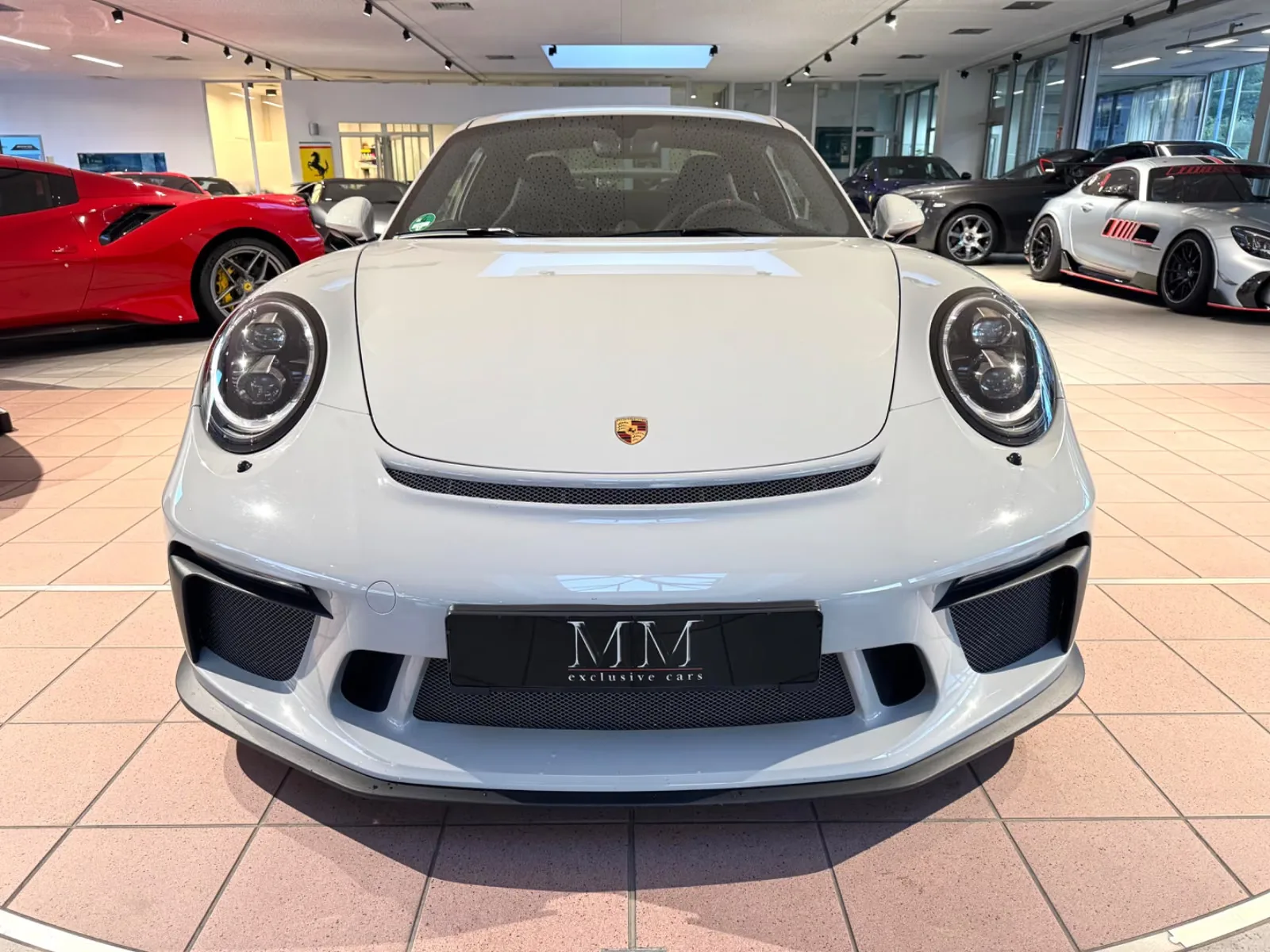 2018 Porsche 911 GT3, 3/27