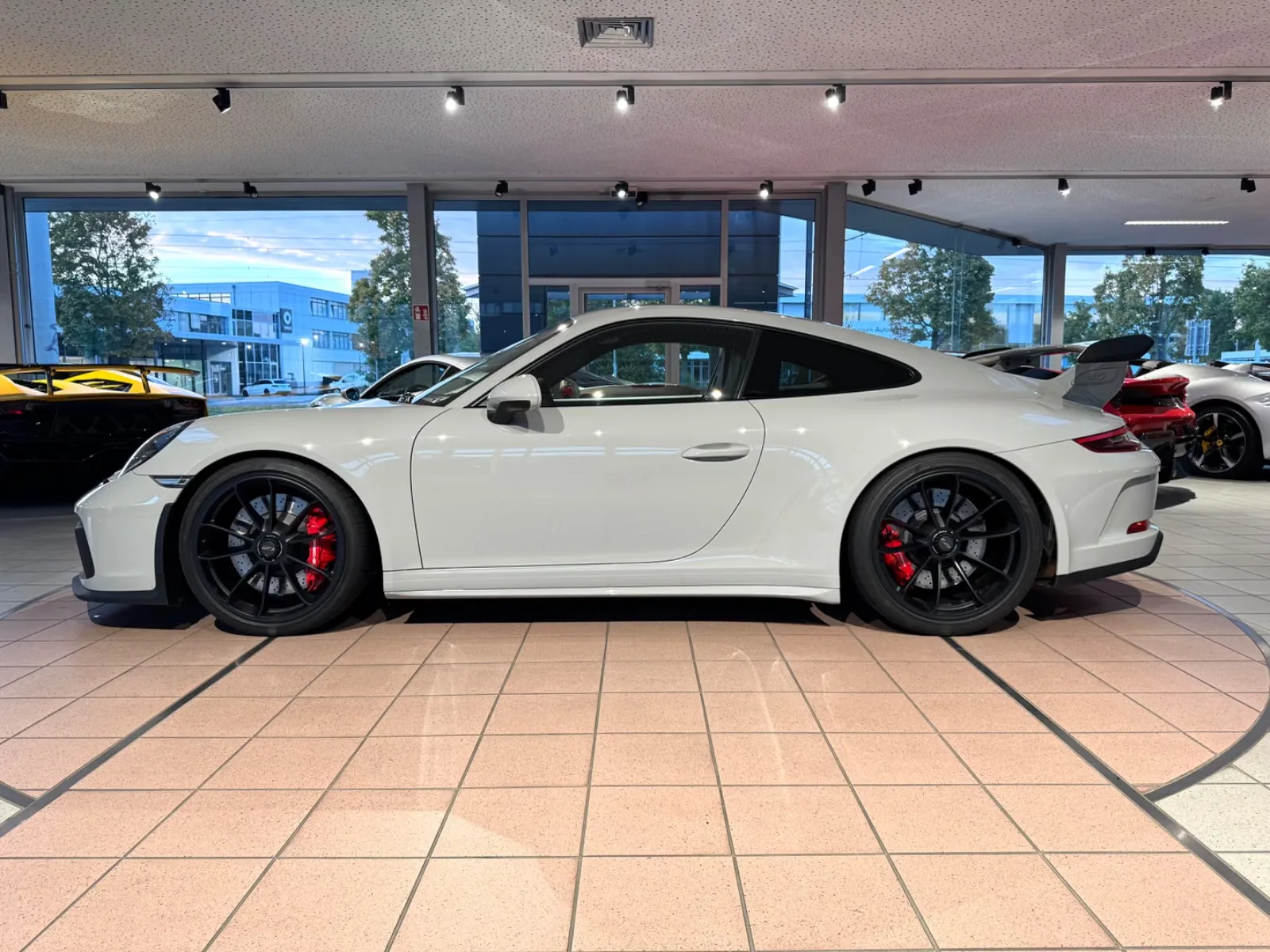 2018 Porsche 911 GT3, 6/27