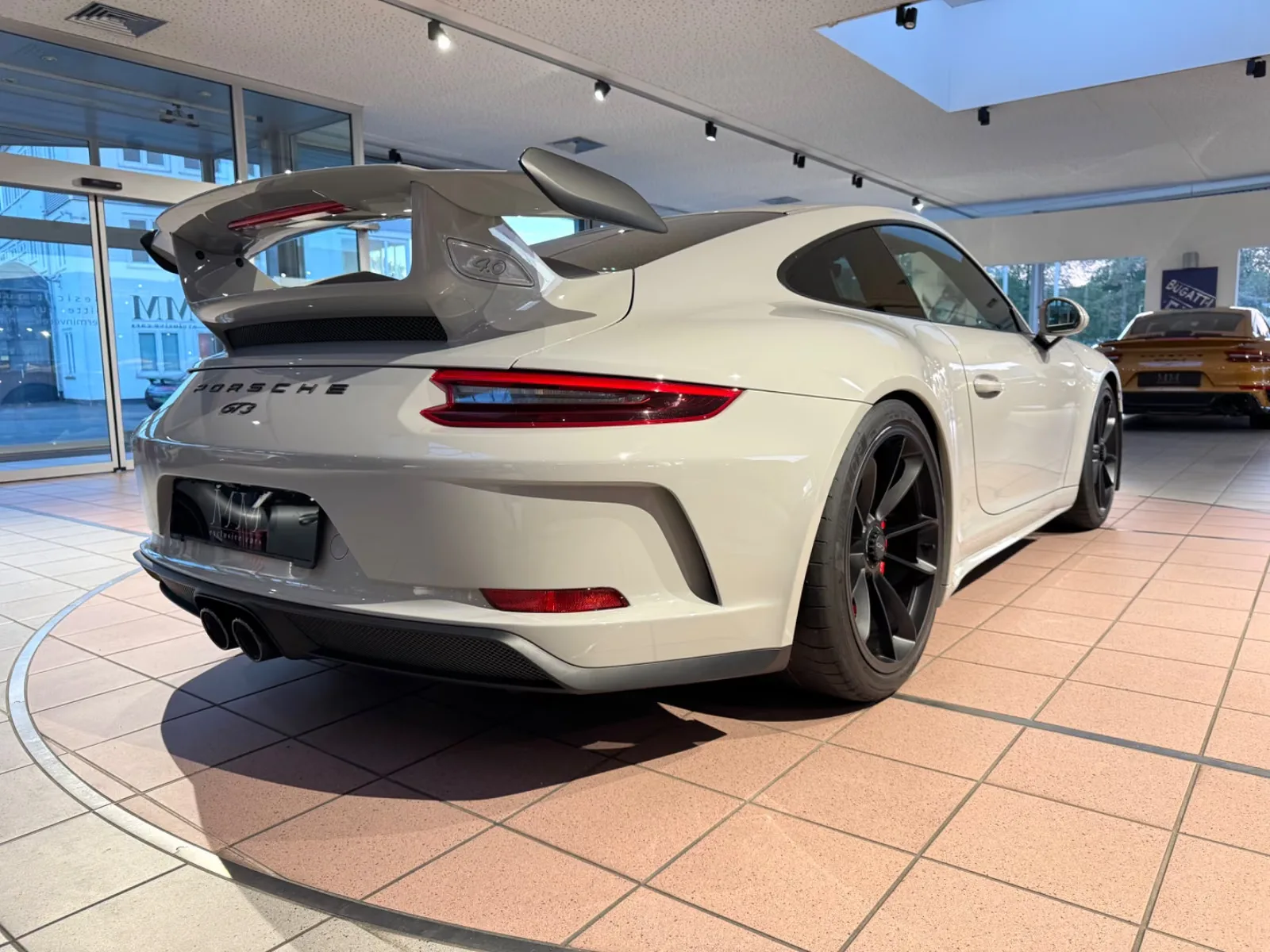2018 Porsche 911 GT3, 9/27