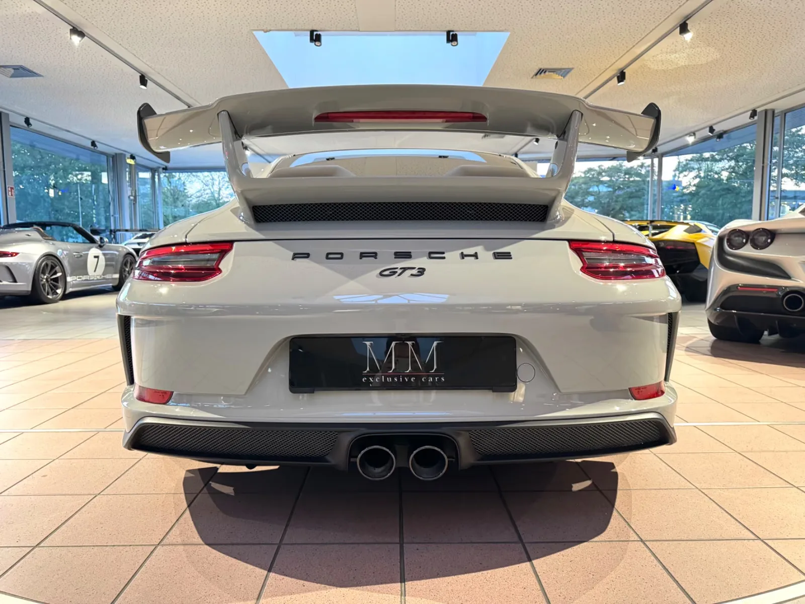 2018 Porsche 911 GT3, 10/27