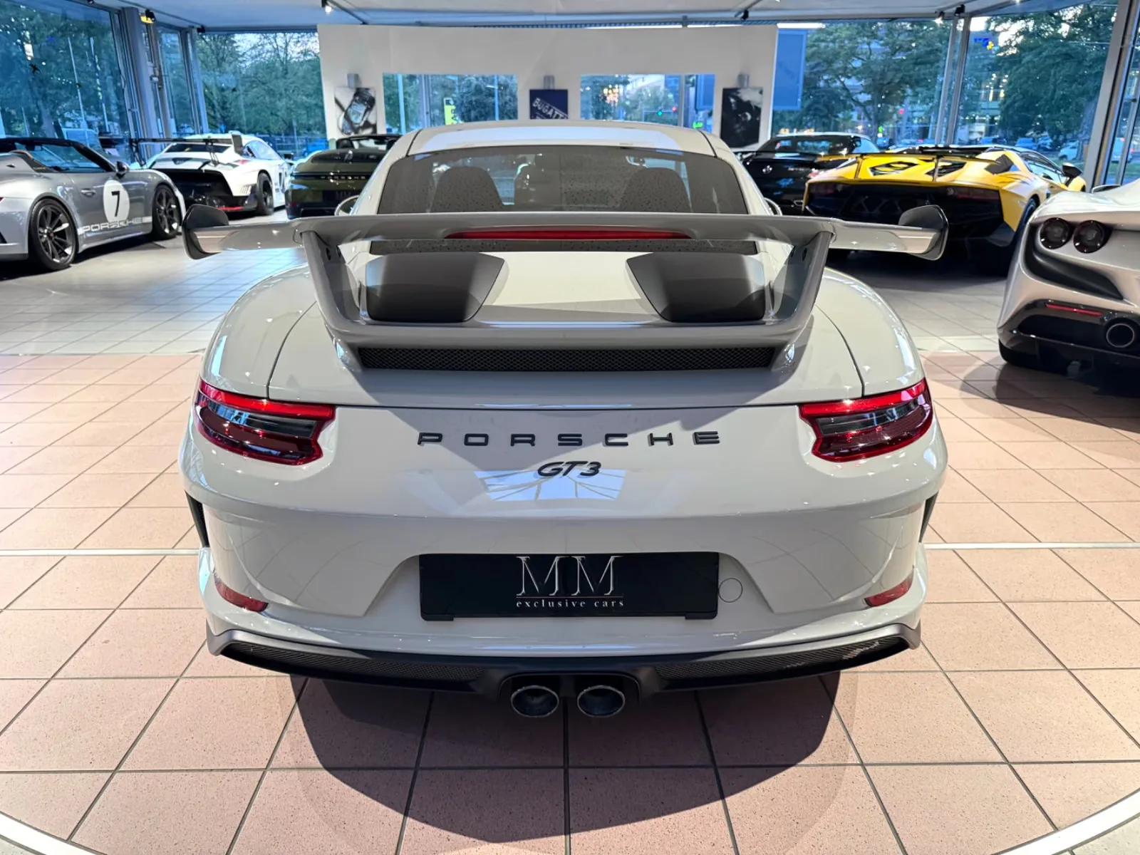2018 Porsche 911 GT3, 11/27