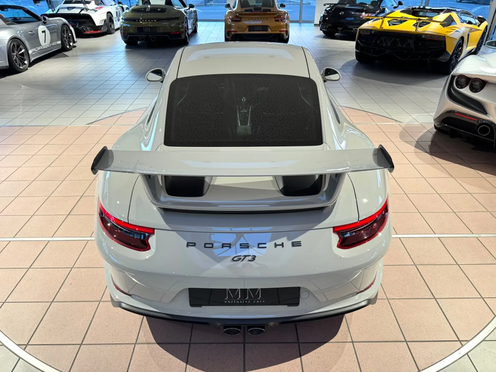 2018 Porsche 911 GT3, 12/27