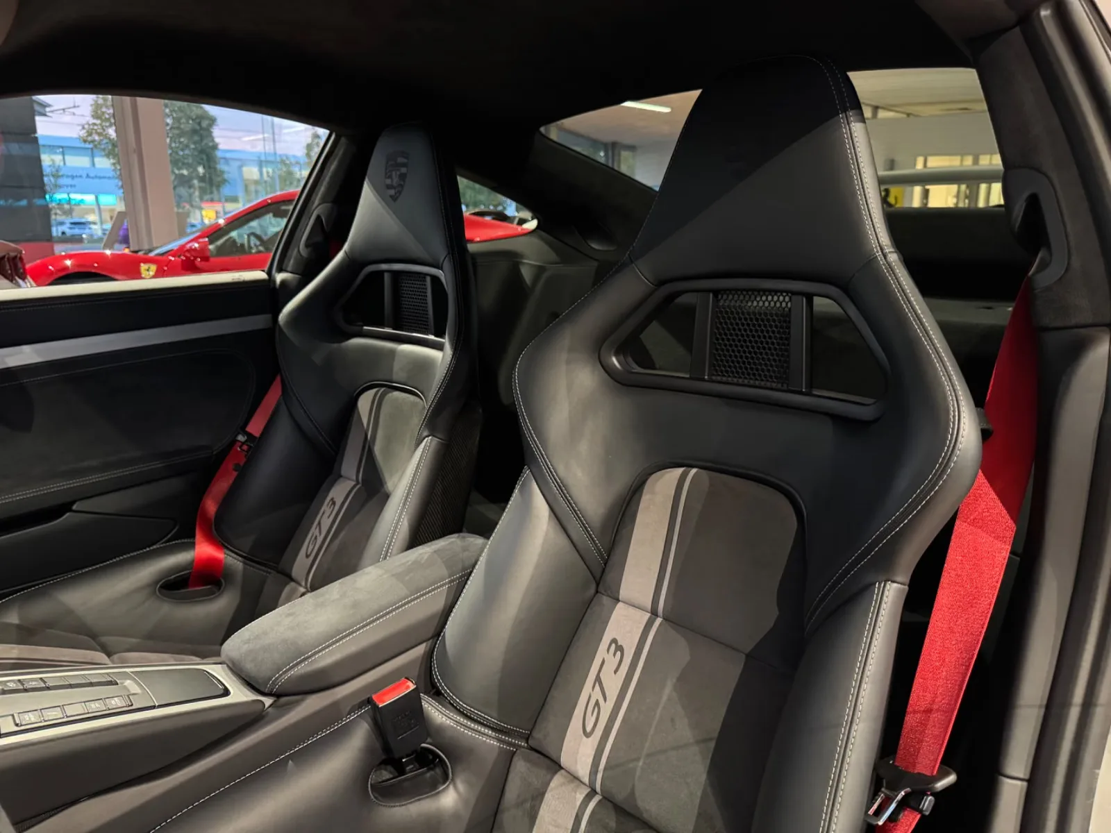 2018 Porsche 911 GT3, 15/27