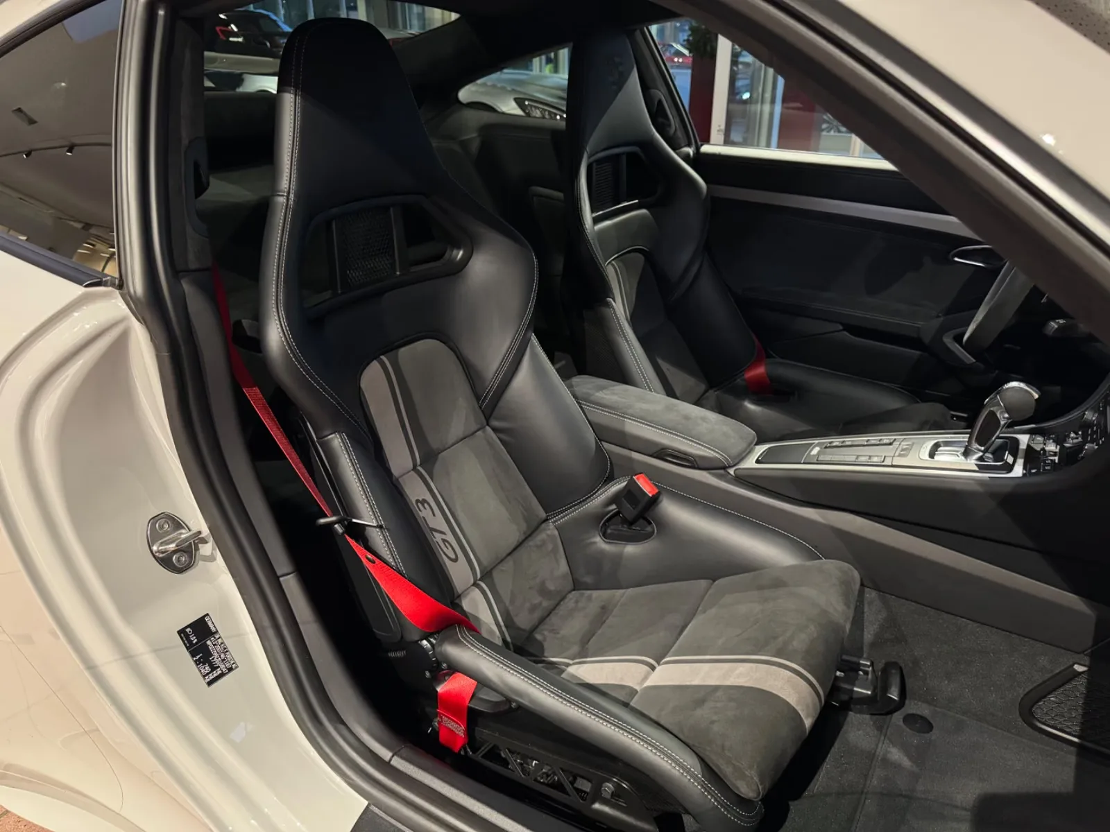 2018 Porsche 911 GT3, 18/27
