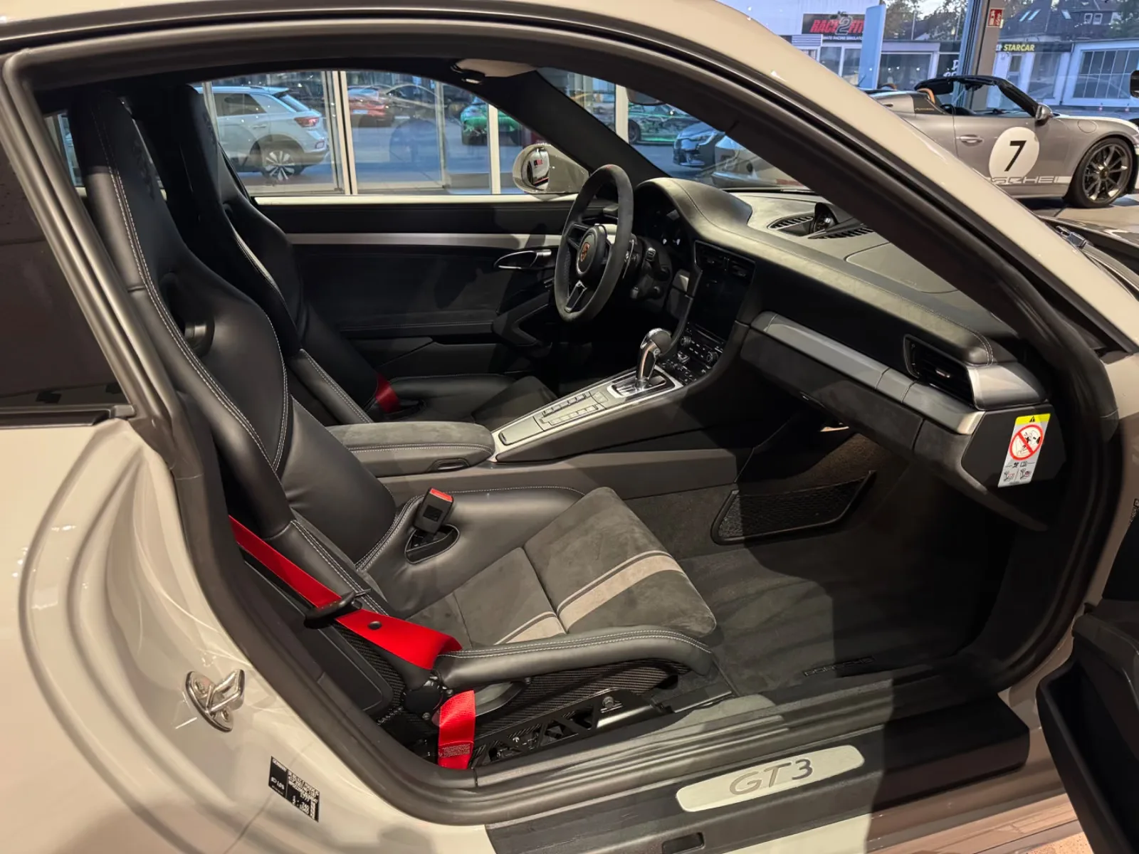 2018 Porsche 911 GT3, 19/27