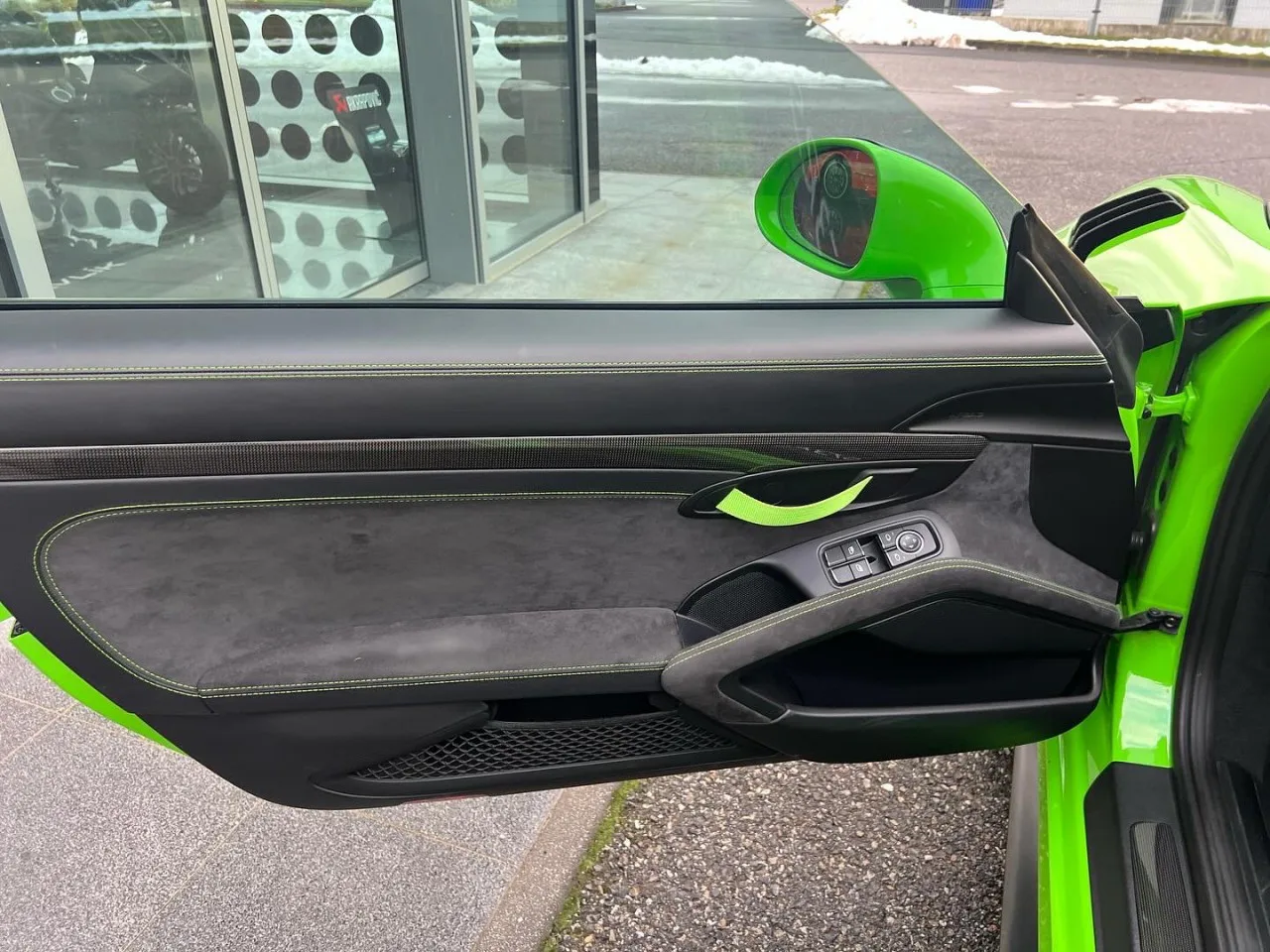 2018 Porsche 911 GT3 RS Weissach package, without particulate filter offered by a specialist dealer in Písek, Czechia, photo 10 of 12