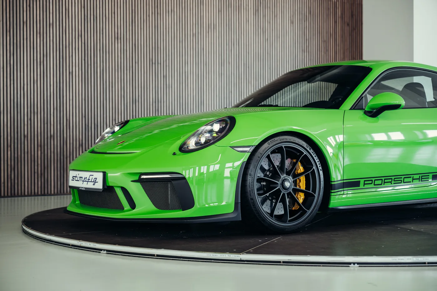 2018 Porsche 911 GT3 Touring offered by a collector car specialist in Stuttgart, Germany, photo 14 of 25