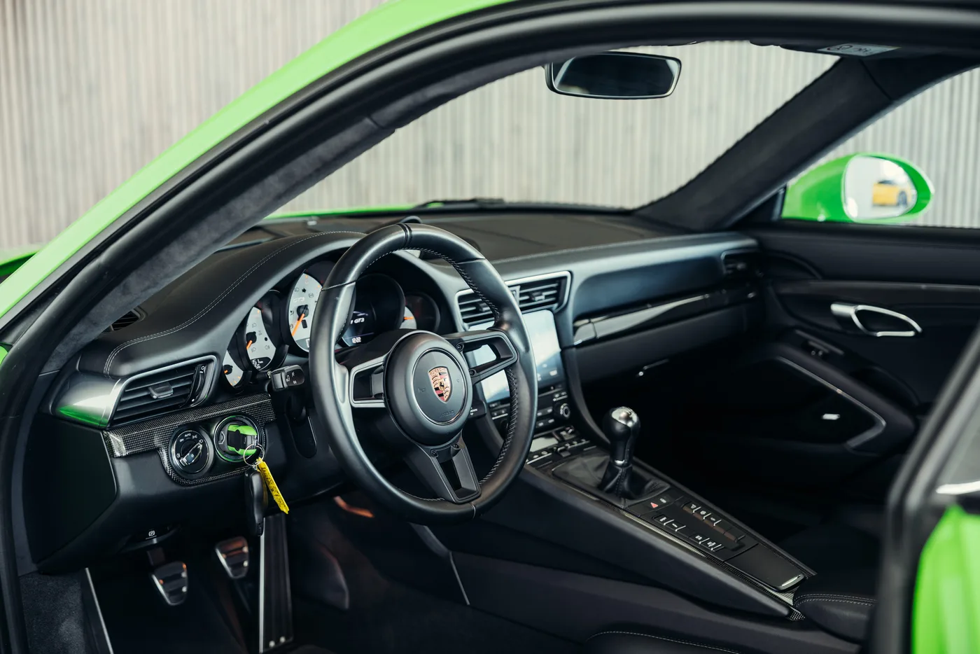 2018 Porsche 911 GT3 Touring offered by a collector car specialist in Stuttgart, Germany, photo 21 of 25