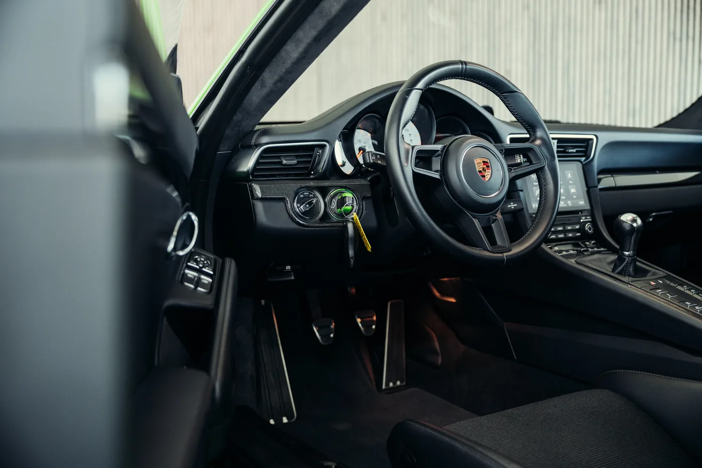 2018 Porsche 911 GT3 Touring offered by a collector car specialist in Stuttgart, Germany, photo 24 of 25