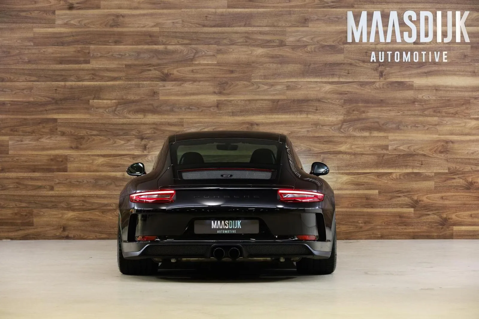 2018 Porsche 911 GT3 Touring, 8/30