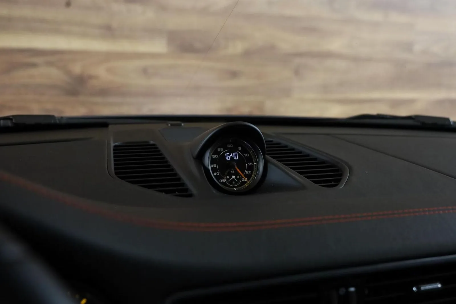 2018 Porsche 911 GT3 Touring, 9/30
