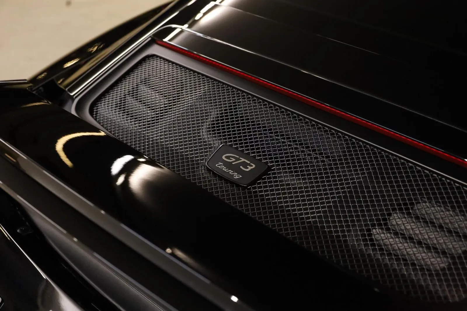 2018 Porsche 911 GT3 Touring, 13/30
