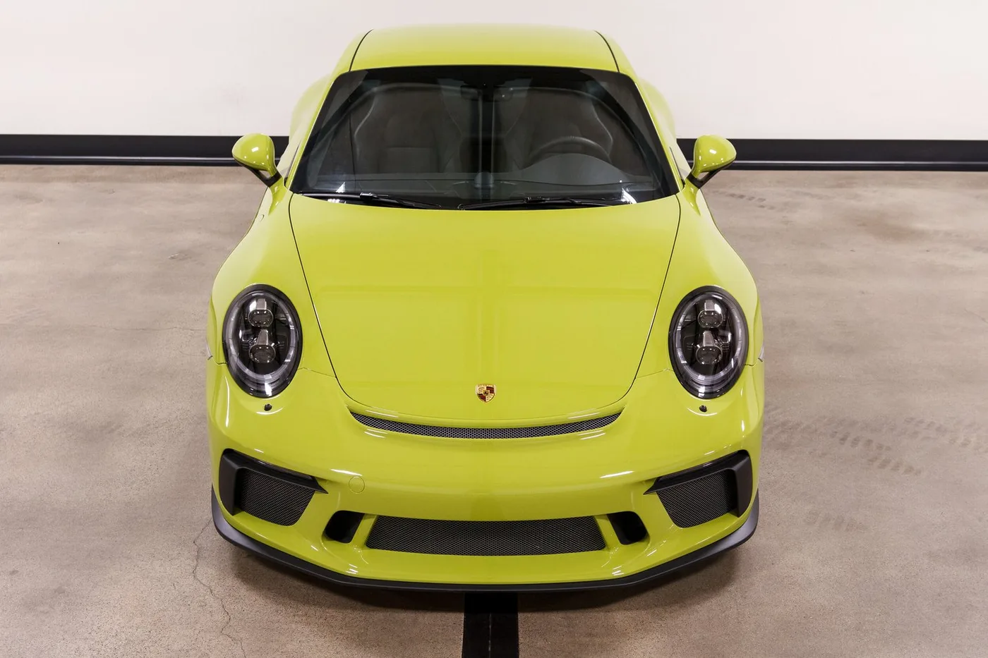 2018 Porsche 911 GT3 Touring sold by a specialist dealer in Costa Mesa, United States, photo 11 of 15