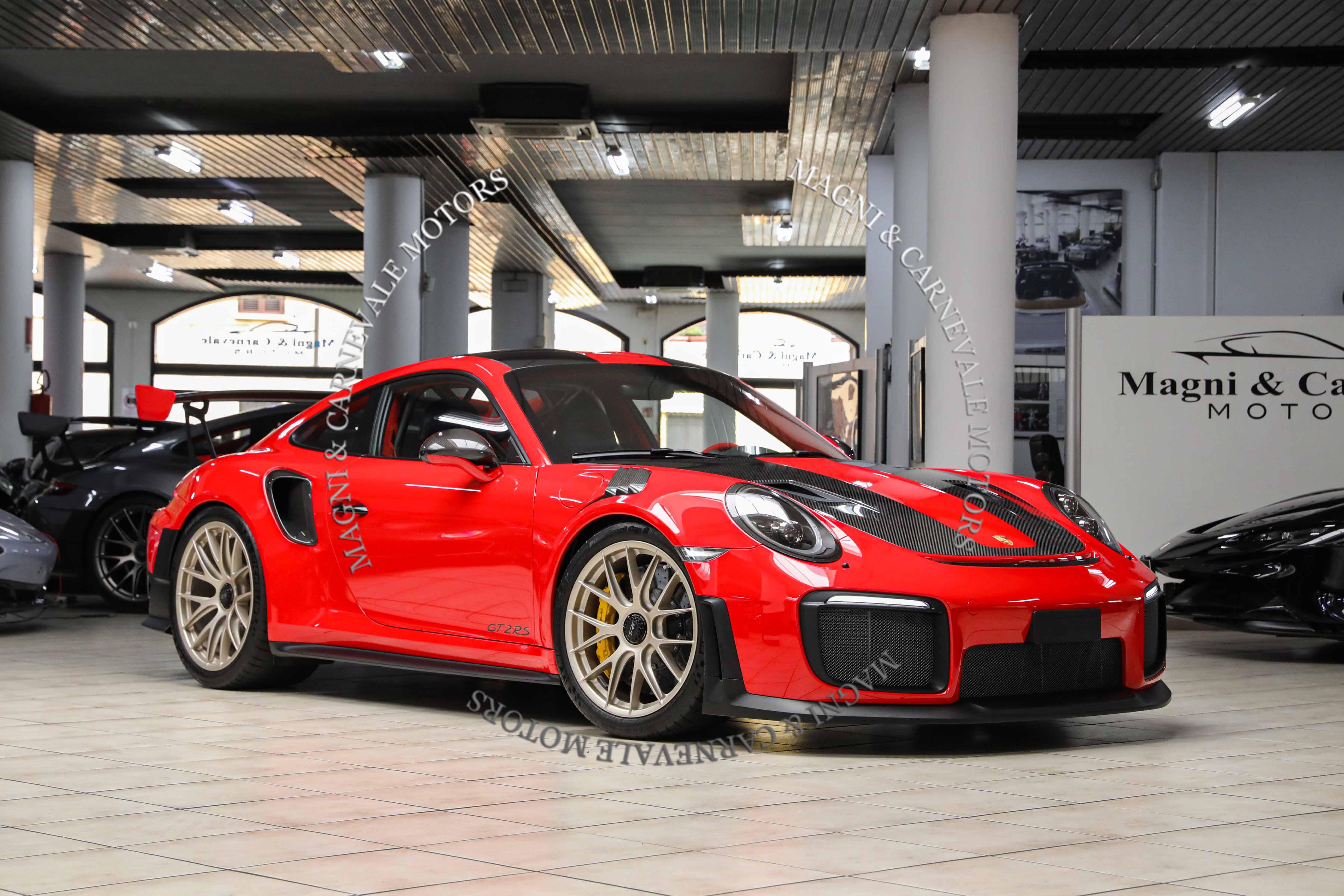 2018 Porsche 911 GT2 RS Weissach package offered by a specialist dealer in Milan, Italy, photo 4 of 20