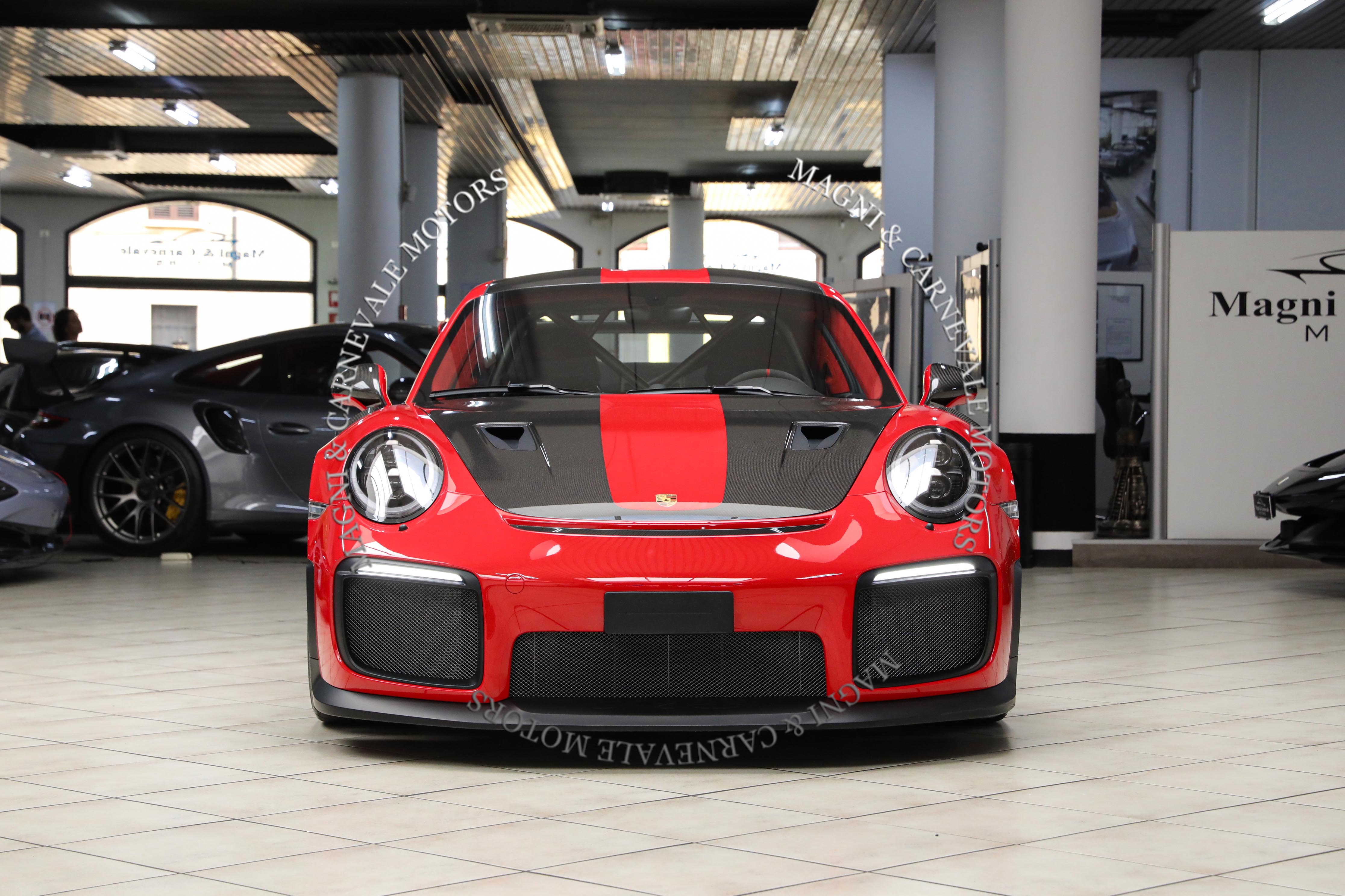2018 Porsche 911 GT2 RS Weissach package offered by a specialist dealer in Milan, Italy, photo 7 of 20