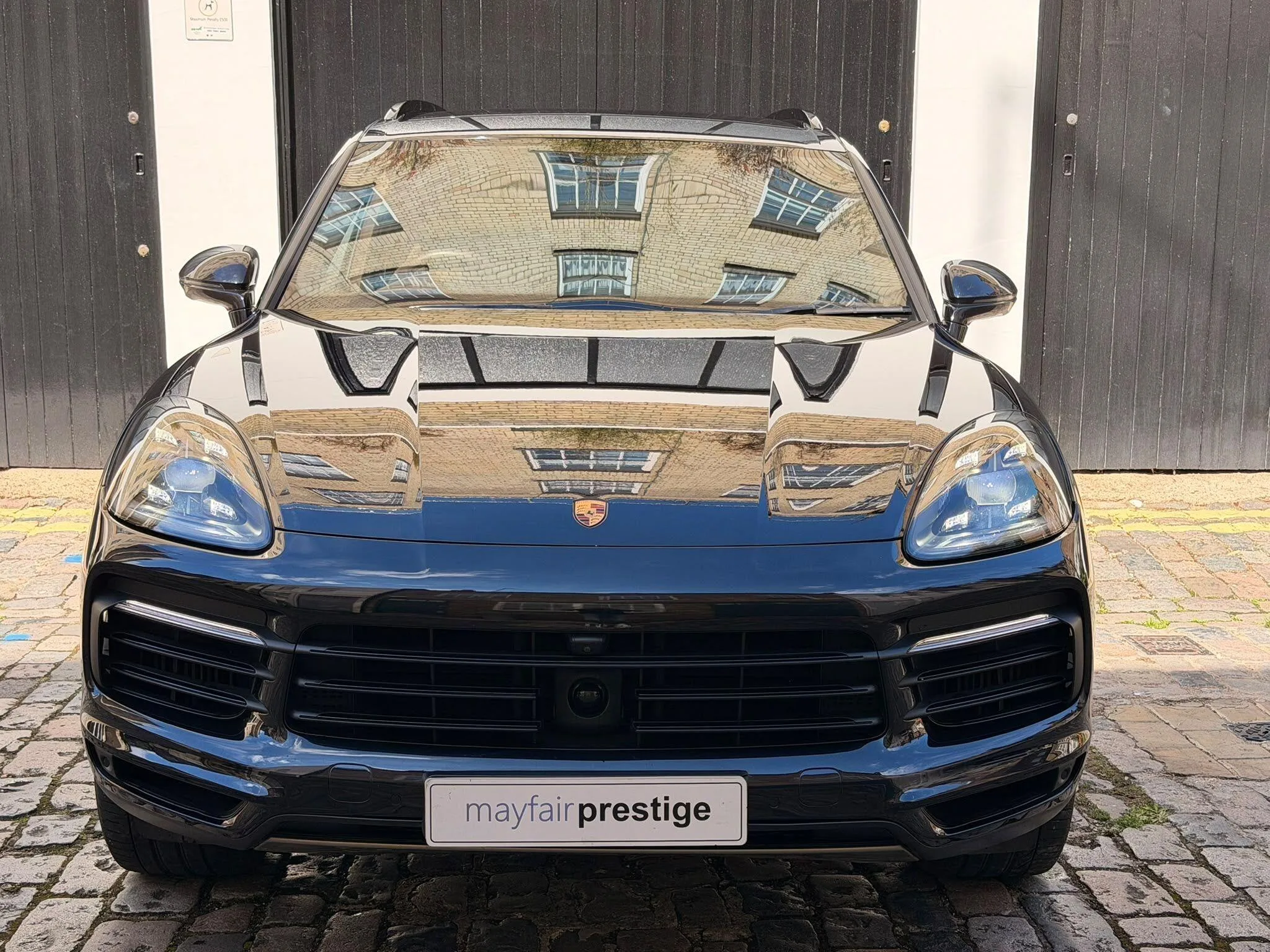 2018 Porsche Cayenne E-Hybrid, 2/30