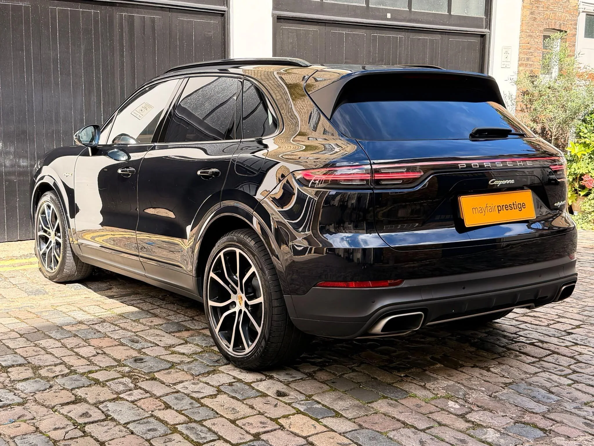 2018 Porsche Cayenne E-Hybrid, 4/30
