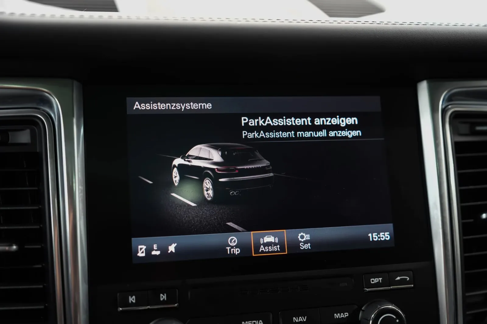 2018 Porsche Macan, 21/30