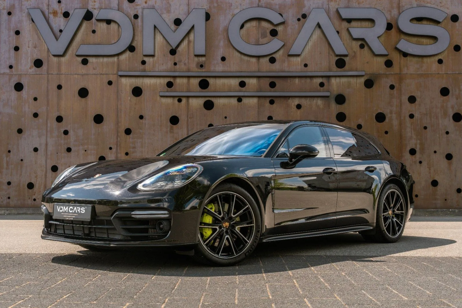 2018 Porsche Panamera 4 Sport Turismo, E-Hybrid offered by a supercar dealer in Gronau, Germany, main photo