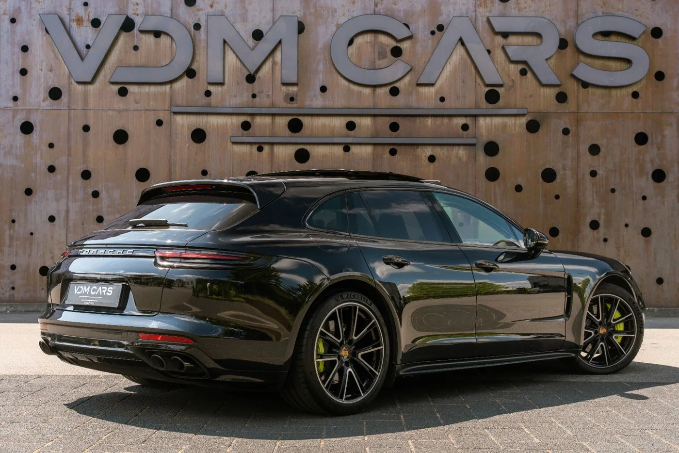2018 Porsche Panamera 4 Sport Turismo, E-Hybrid offered by a supercar dealer in Gronau, Germany, photo 6 of 25