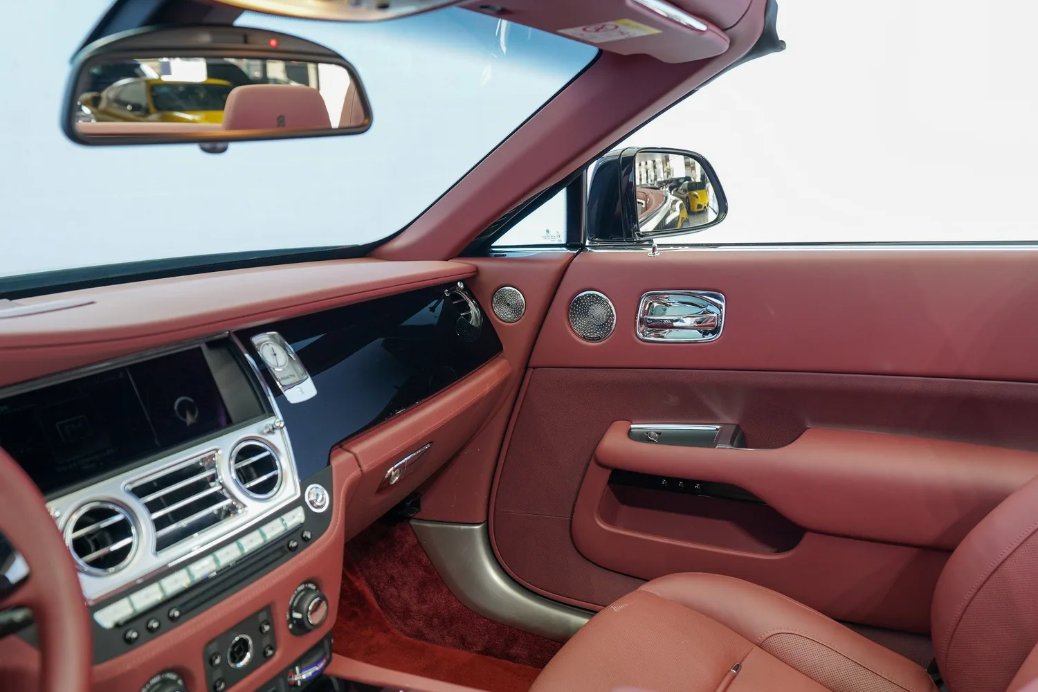 2018 Rolls-Royce Dawn, 3/11