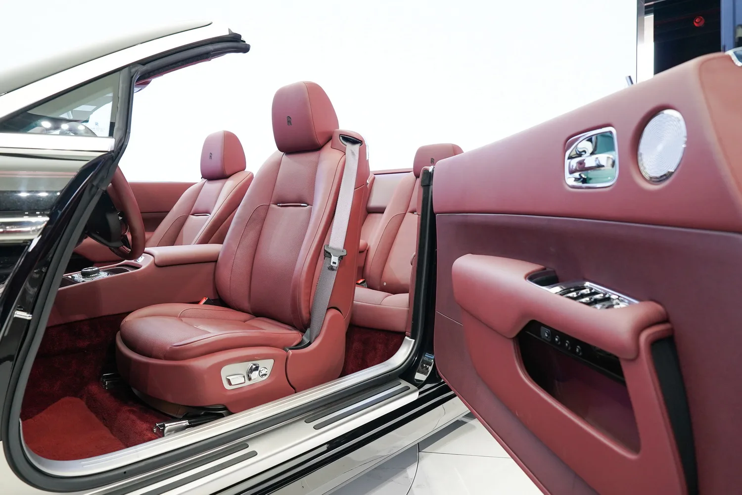 2018 Rolls-Royce Dawn, 6/11