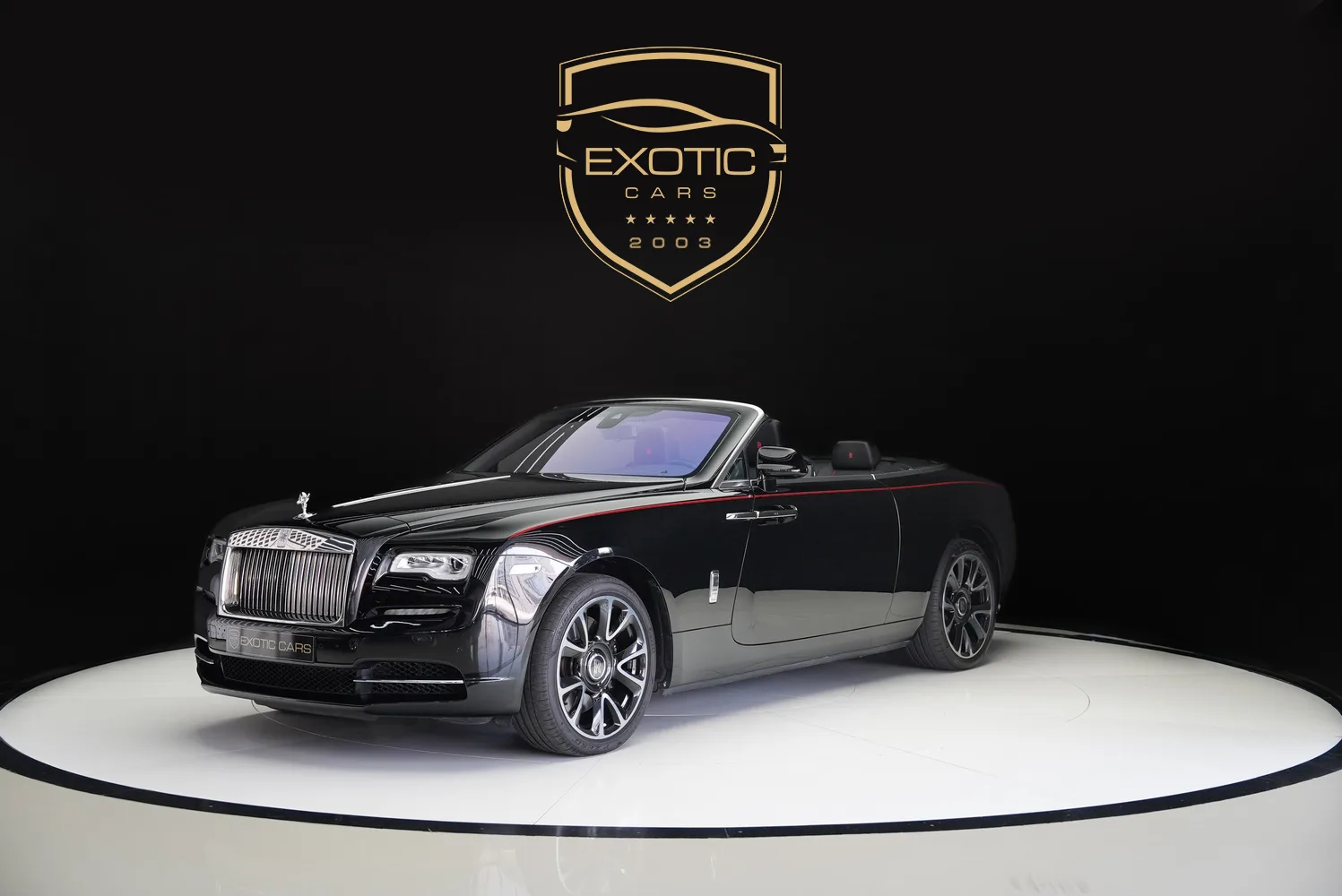 2018 Rolls-Royce Dawn proposée par un concessionnaire spécialisé à Dubaï, Émirats arabes unis, photo principale