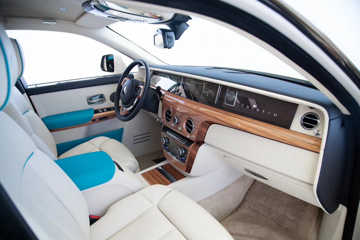 2018 Rolls-Royce Phantom VIII, 16/18