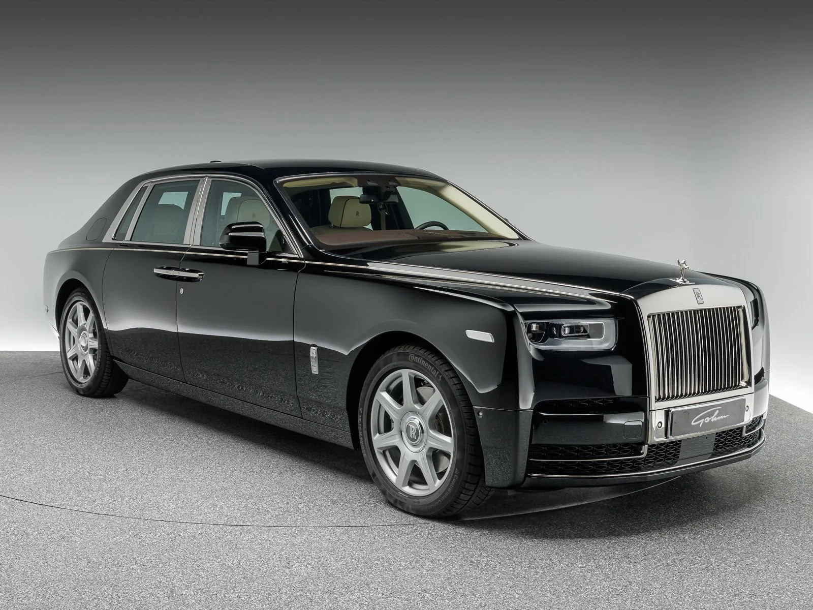 2018 Rolls-Royce Phantom offered by a specialist dealer in Böblingen, Germany, main photo