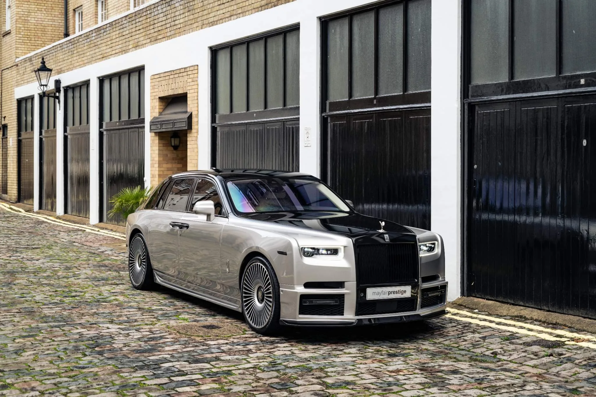 2018 Rolls-Royce Phantom VIII Revere, 2/30