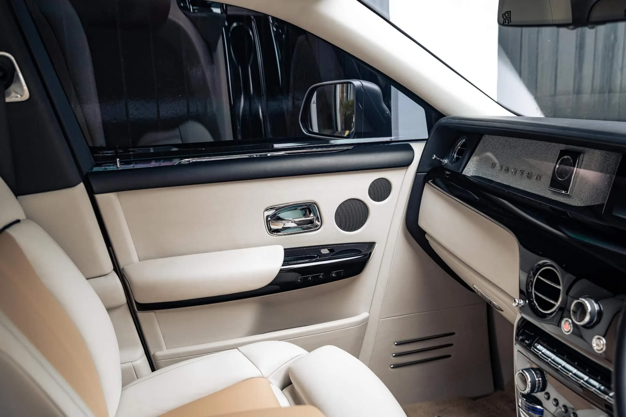 2018 Rolls-Royce Phantom VIII Revere, 17/30