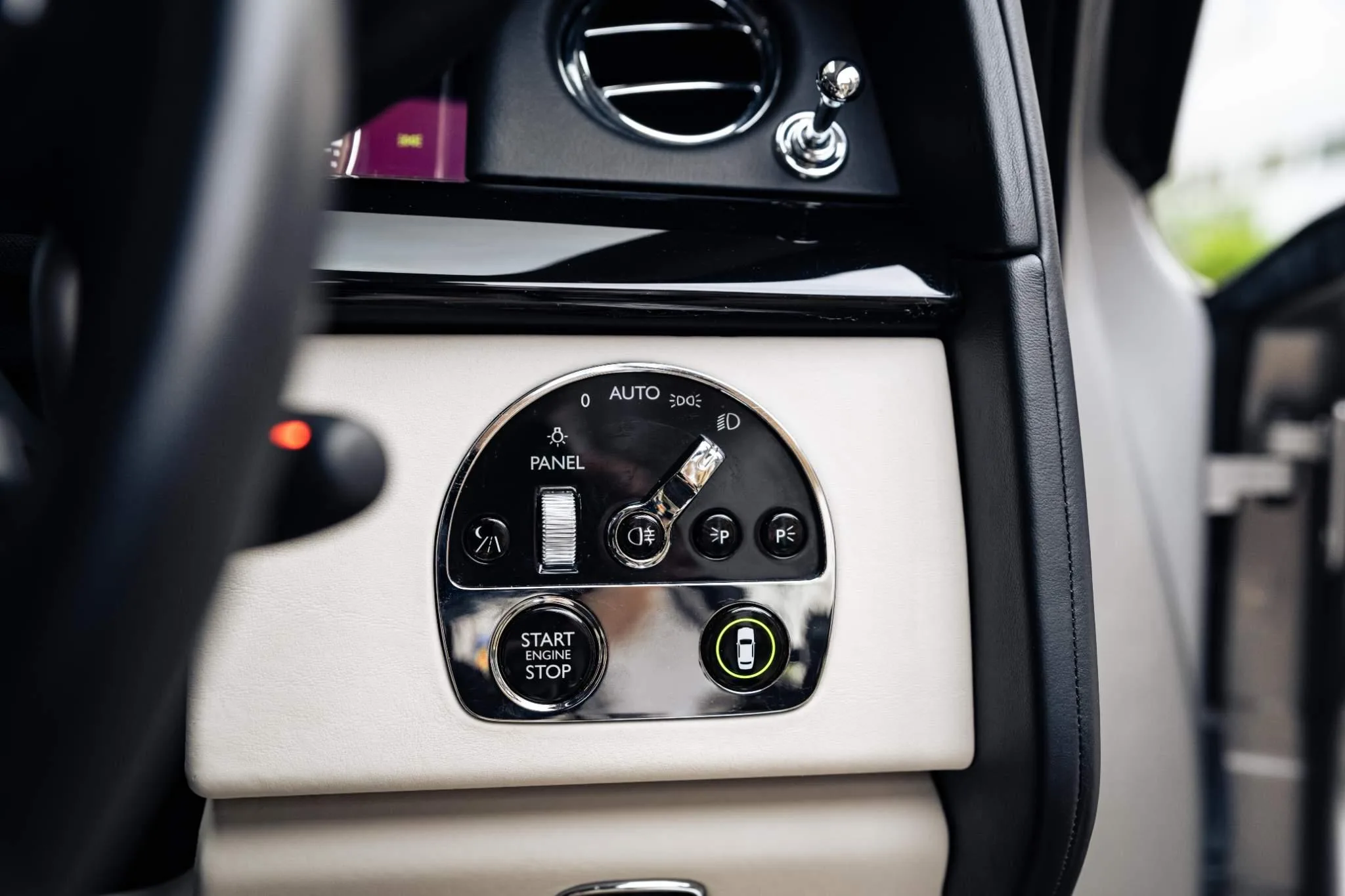 2018 Rolls-Royce Phantom VIII Revere, 29/30