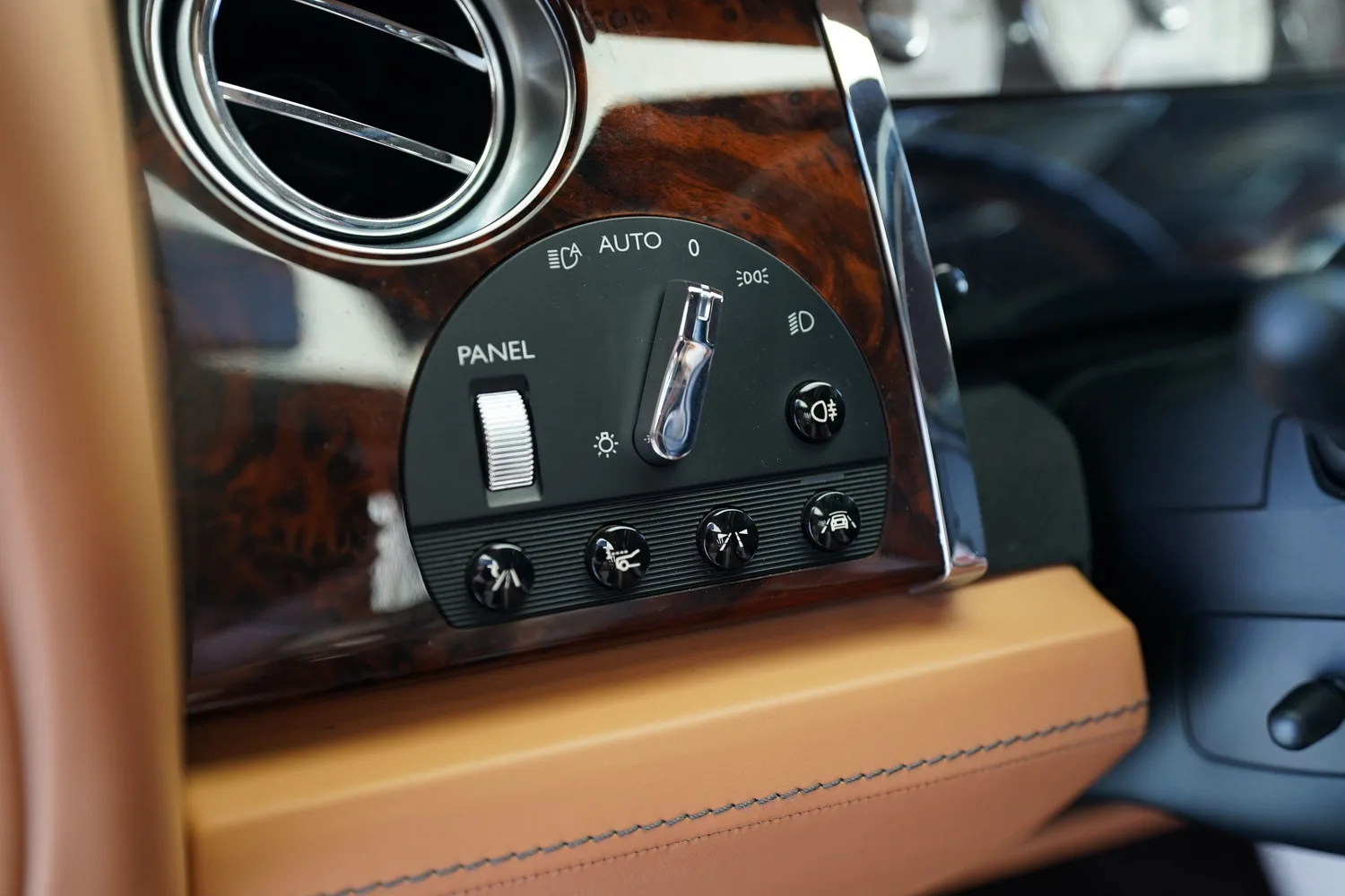 2018 Rolls-Royce Wraith, 6/14