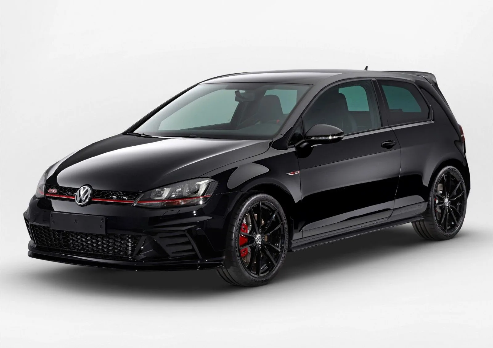 2018 Volkswagen Golf GTI Clubsport S en un concesionario especializado de Lindau, Alemania, foto principal