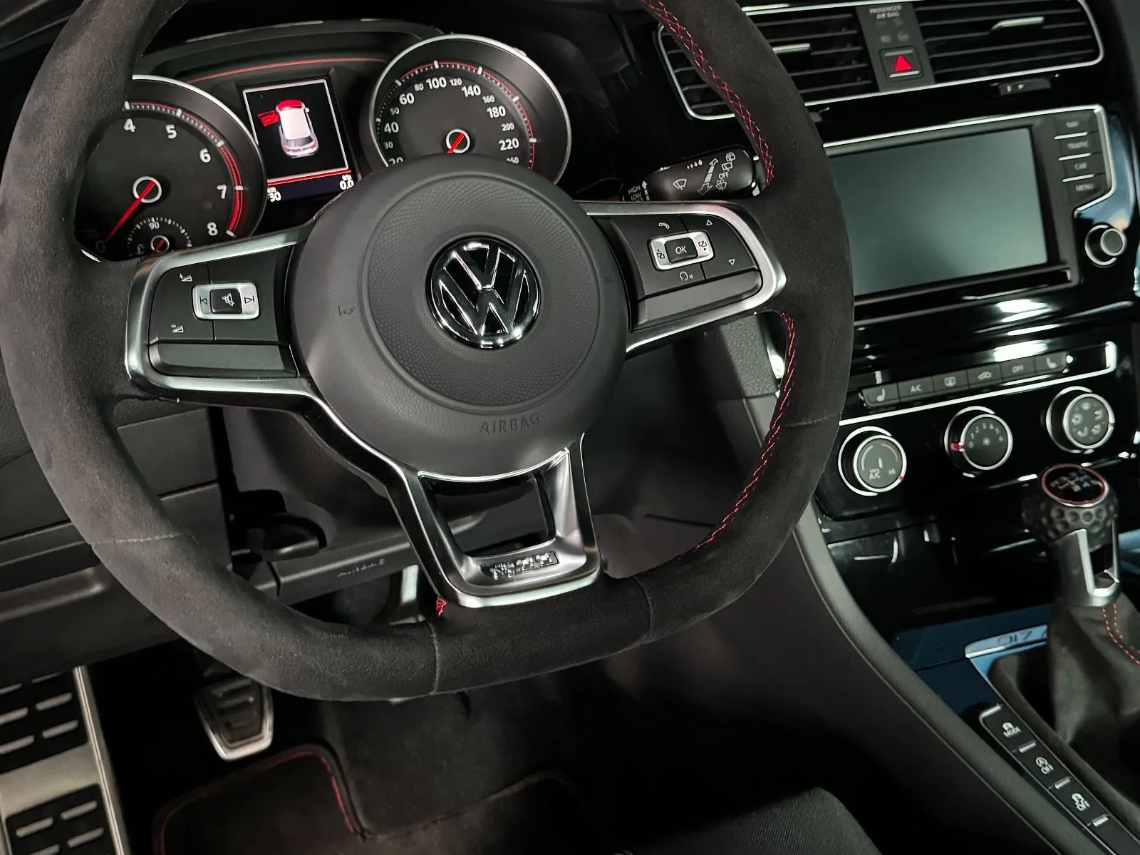 2018 Volkswagen Golf GTI Clubsport S, 5/6
