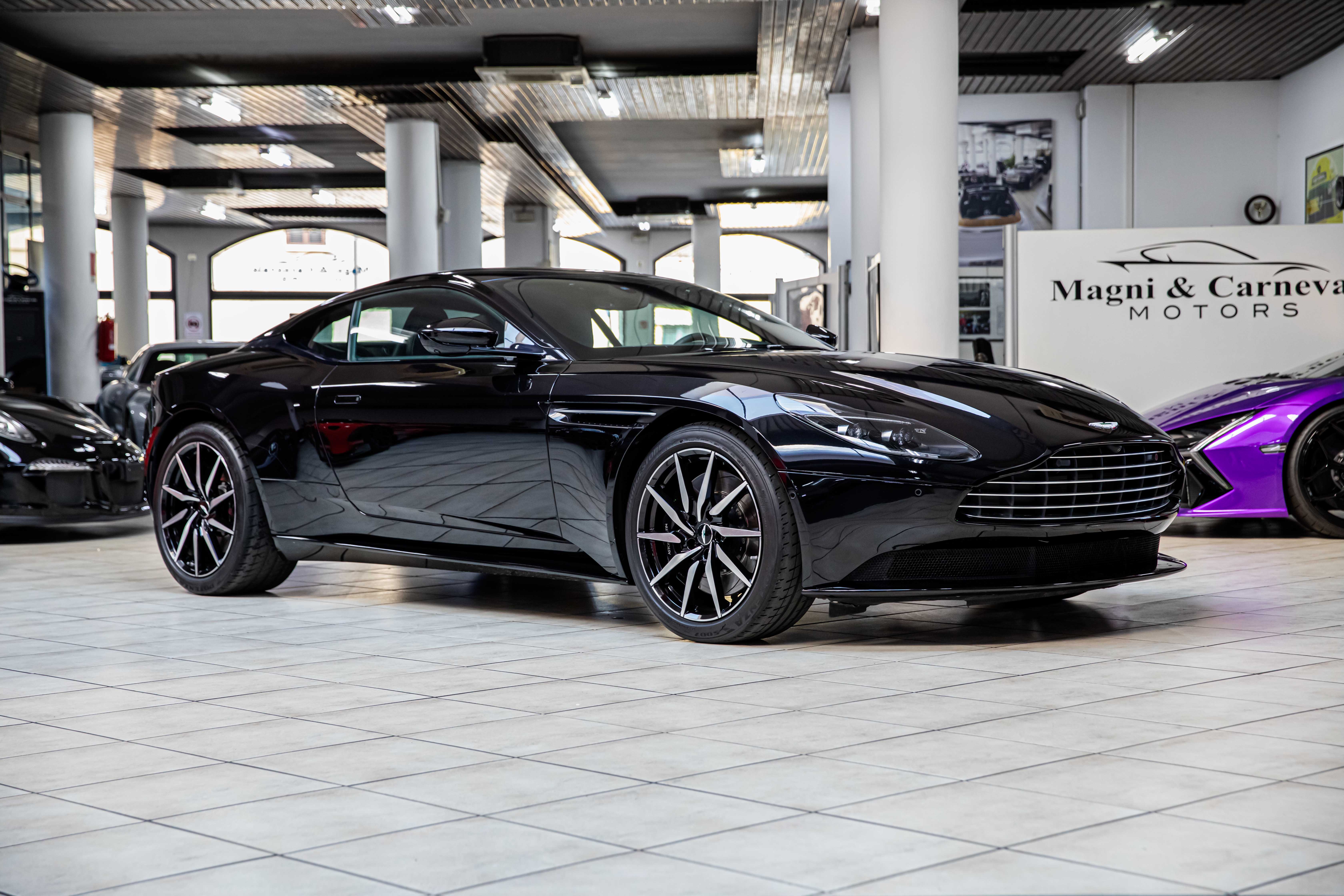 2019 Aston Martin DB11 offered by a specialist dealer in Milan, Italy, photo 4 of 20