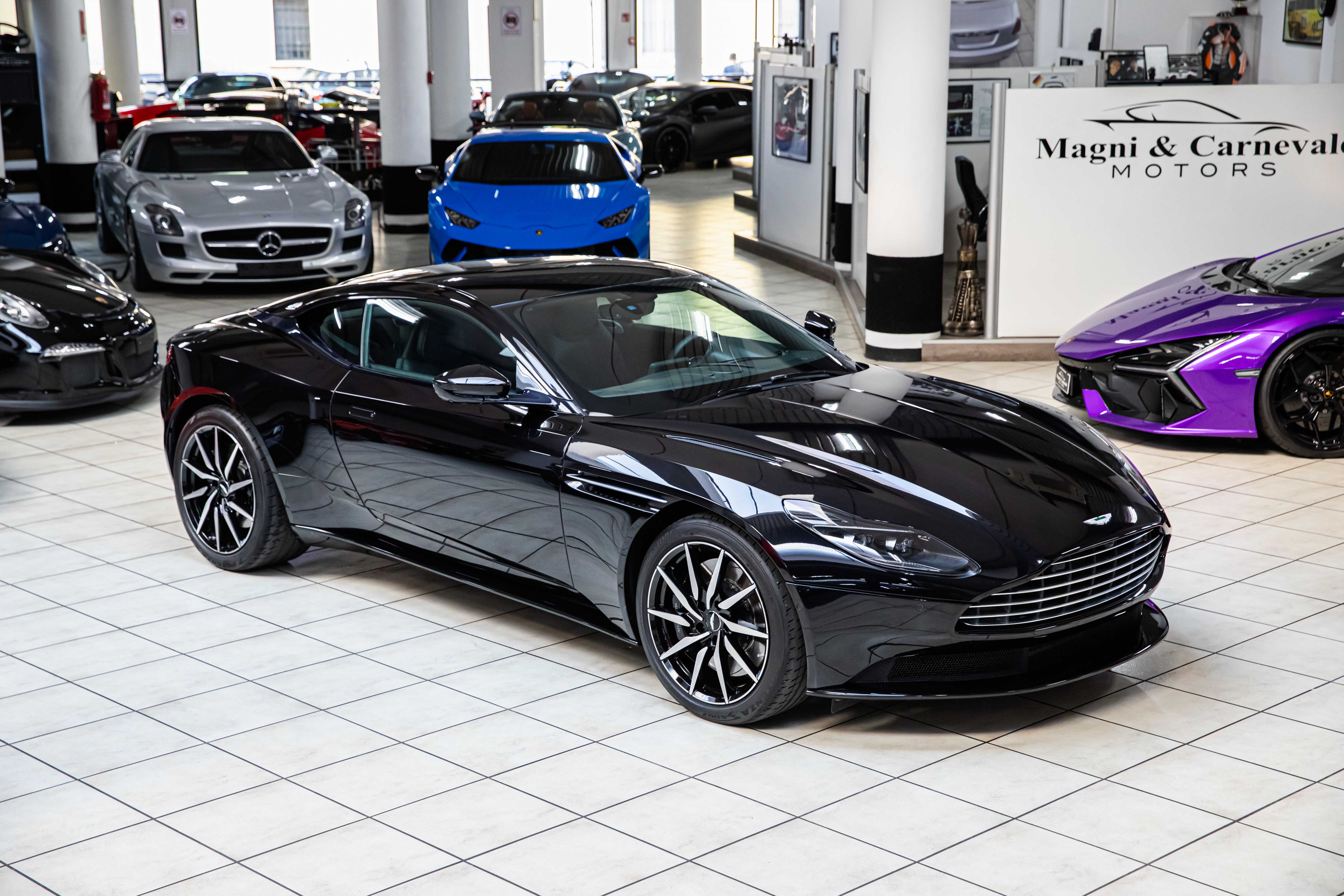 2019 Aston Martin DB11 offered by a specialist dealer in Milan, Italy, photo 5 of 20