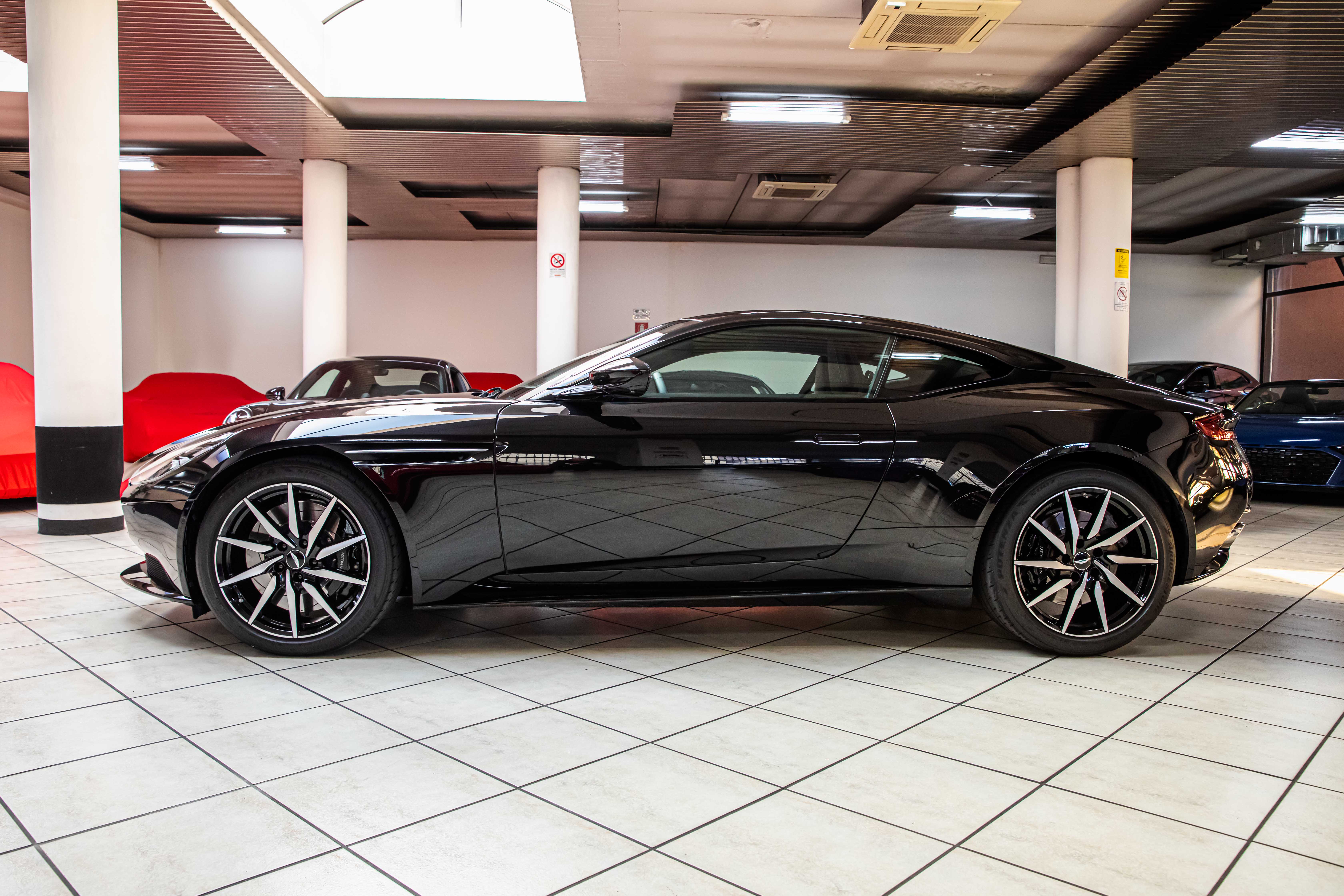 2019 Aston Martin DB11 offered by a specialist dealer in Milan, Italy, photo 9 of 20