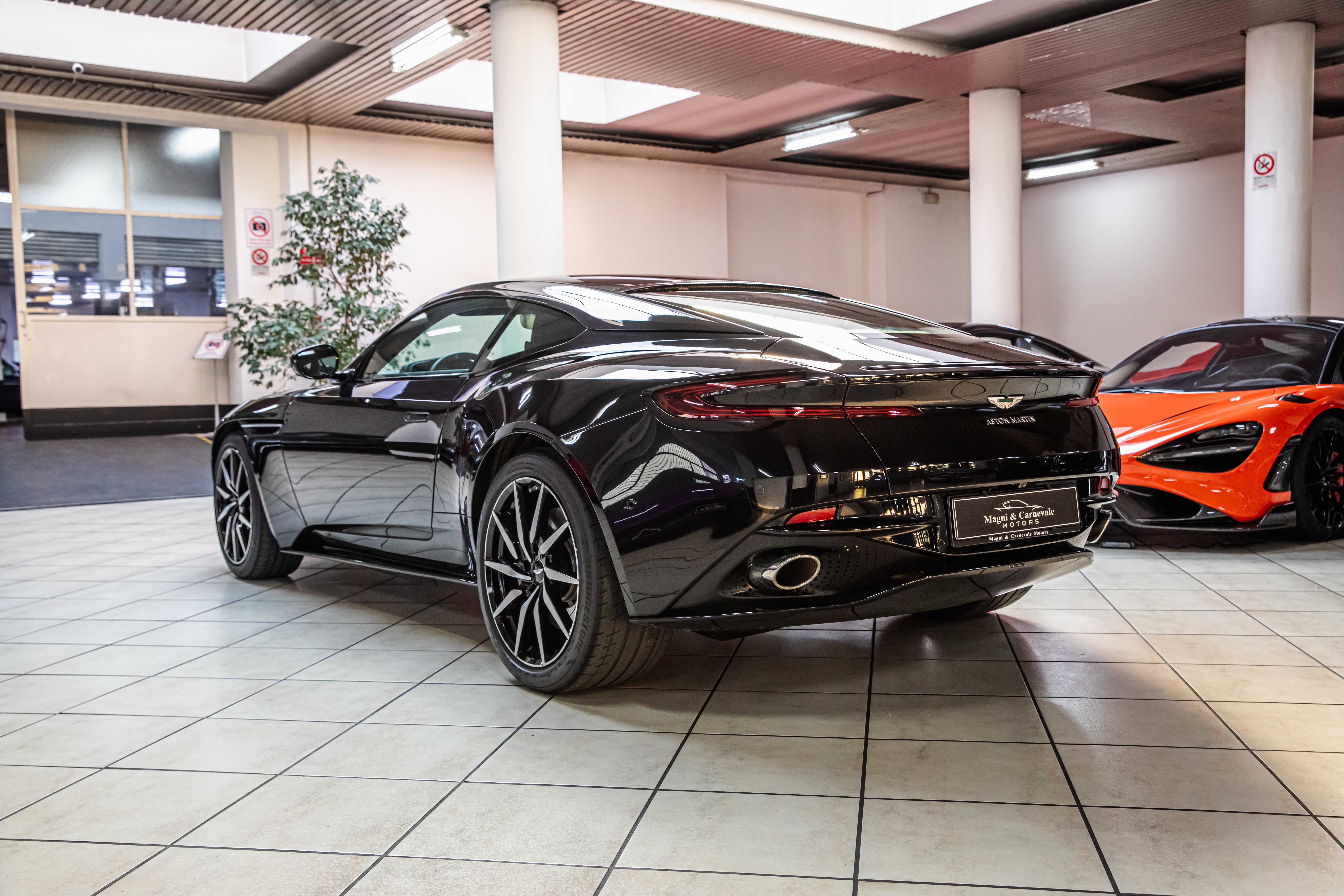 2019 Aston Martin DB11 offered by a specialist dealer in Milan, Italy, photo 10 of 20